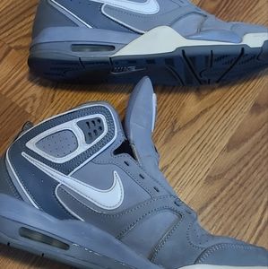 Nike flight falcons size 11 grey and white